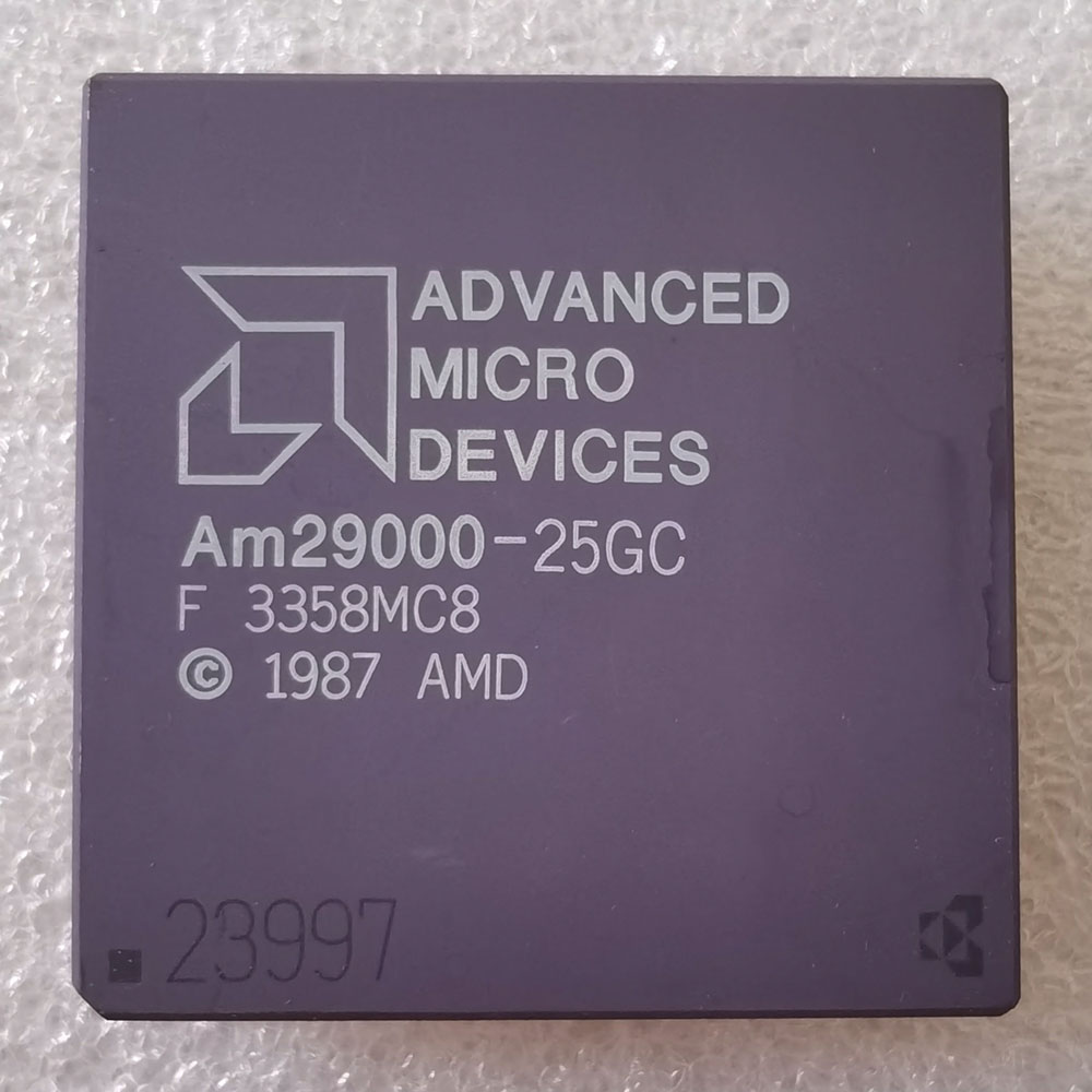 AMD Am29000-25GC 正面