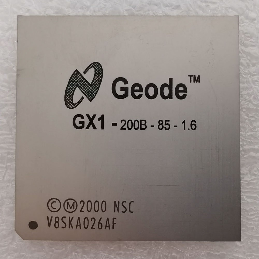 Geode GX1-200B 正面