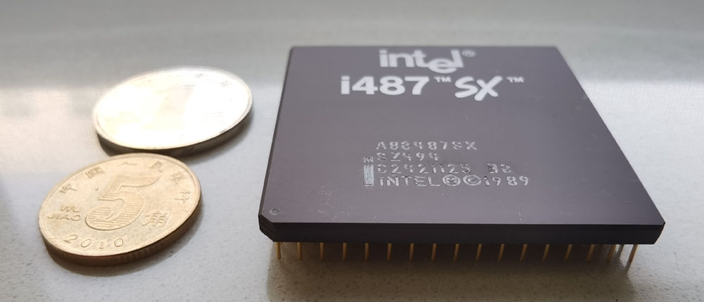 Intel A80487SX 侧面