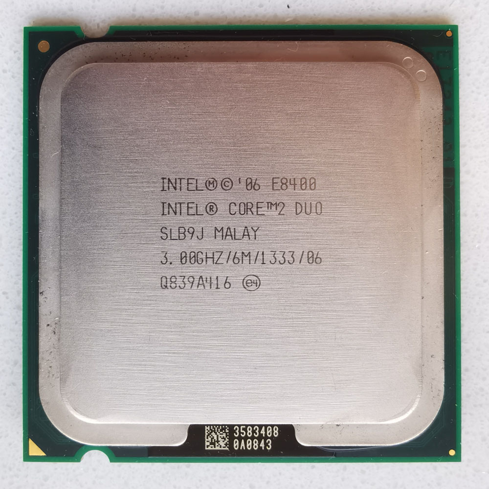 Intel Core 2 Duo E8400 正面