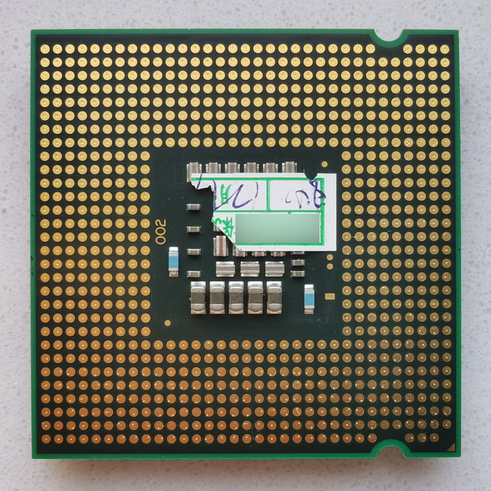 Intel Core 2 Duo E8400 反面
