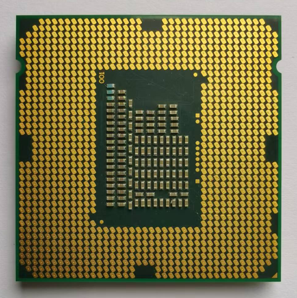 Intel Core i3-2130 反面