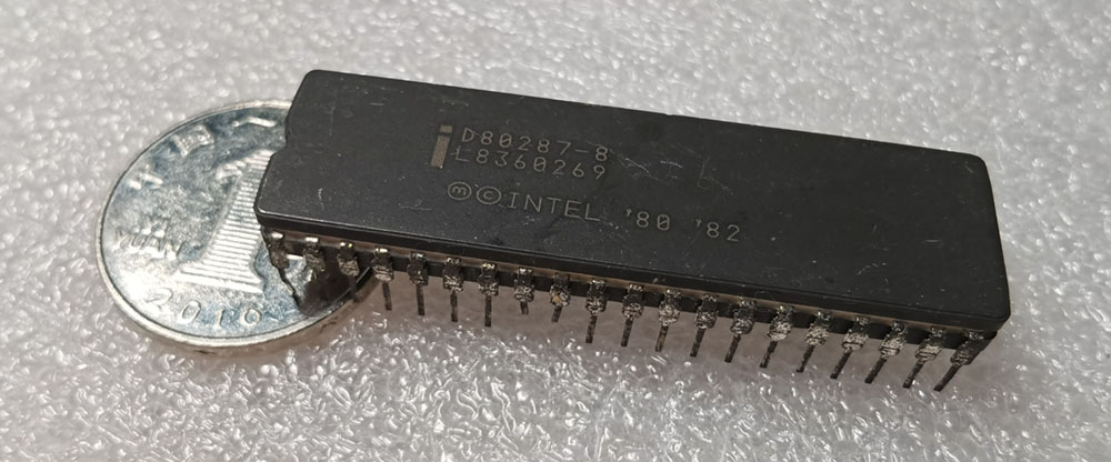 Intel D80287-8 侧面