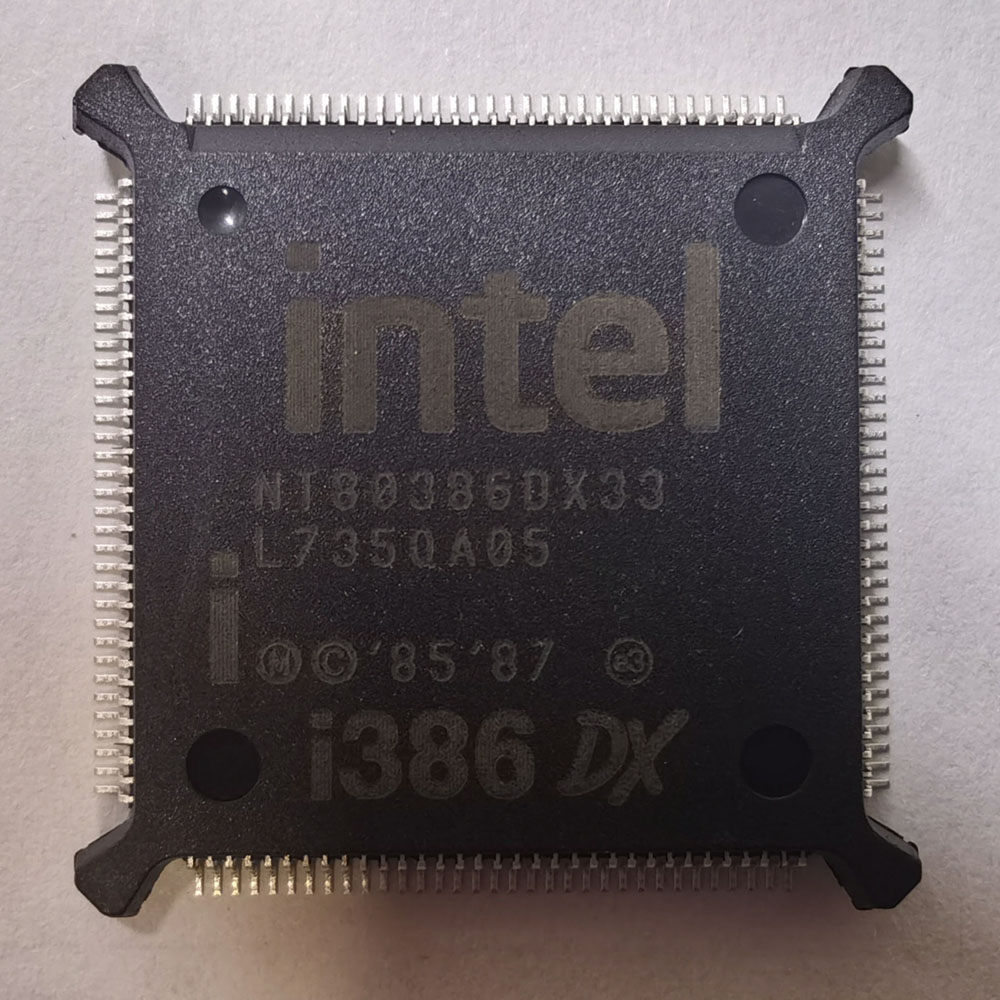 Intel NT80386DX33 正面