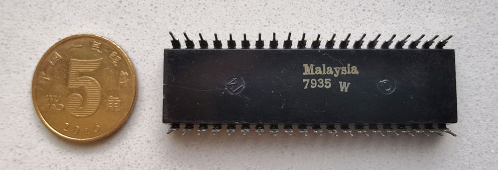 Intel P8080A 反面